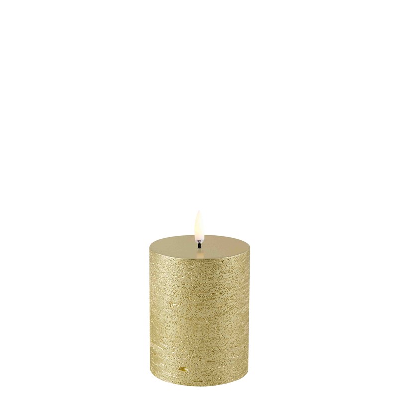 D3AB6EA9F377E0ADC7577843CDD3ED73_5708311301797-Led-Pillar-Candle-Oro-Metallico-7.8x10-di-Uyuni-zanoletti-1 Led Pillar Candle Oro Metallico 7.8x10 di Uyuni - immagine 1