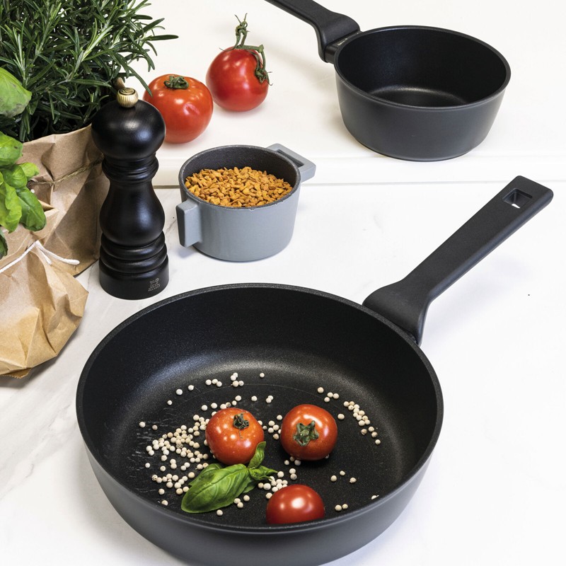 Padella Alluminio e Titanio 24 cm linea Titan Pro di Sambonet - immagine 4