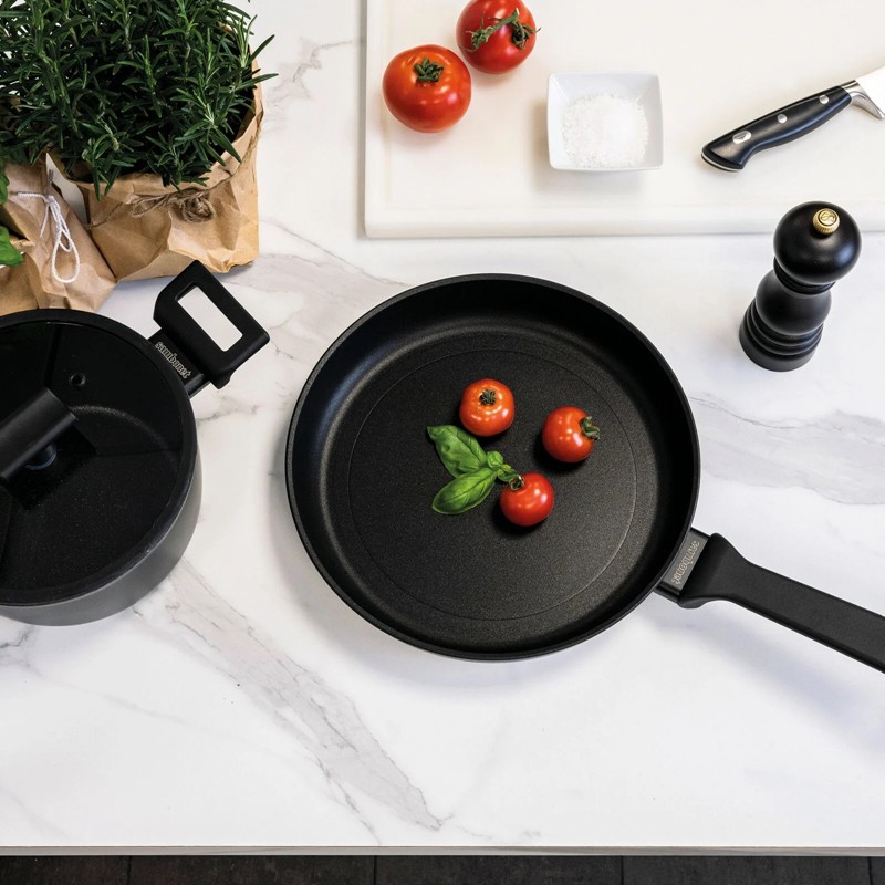 Padella Alluminio e Titanio 24 cm linea Titan Pro di Sambonet - immagine 3