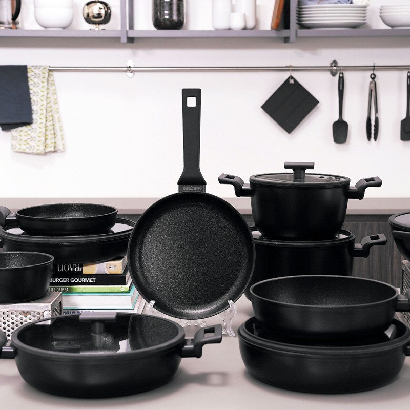 Tegame Alluminio e Titanio 24 cm linea Titan Pro di Sambonet - immagine 4