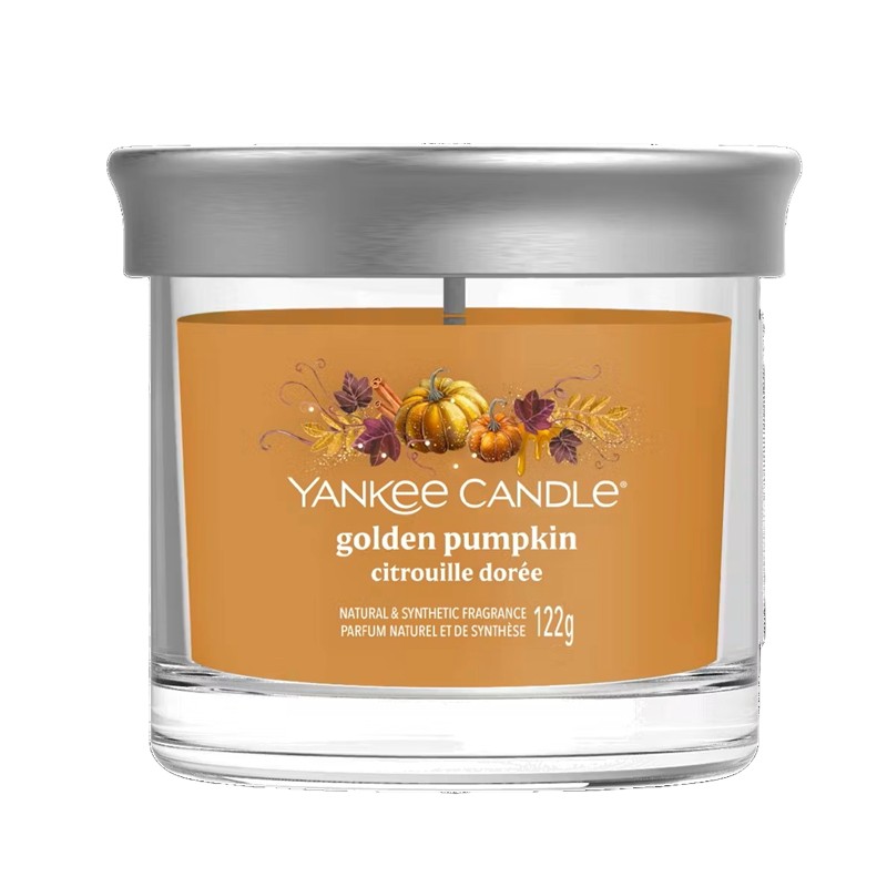 C7C9097179BD813B9FF7163F4E78EA8E_5038581169194-Golden_Pumpkin_Giara_Piccola_Signature_di_Yankee_Candle-Zanoletti-1 Golden Pumpkin Giara Piccola Signature di Yankee Candle - immagine 1