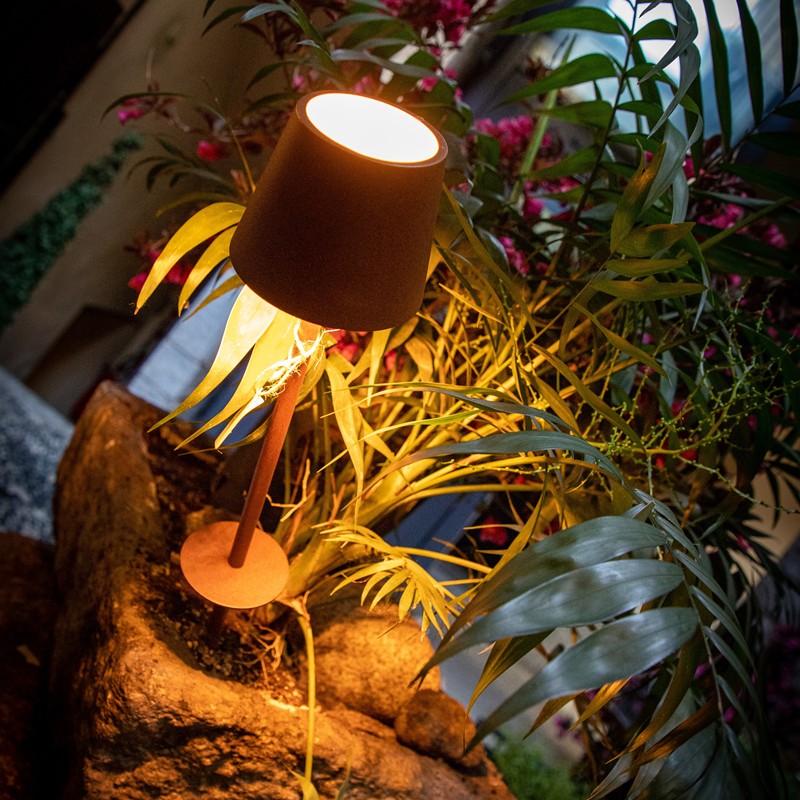 Poldina picchetto corten lampada senza fili da vaso di Zafferano - immagine 3
